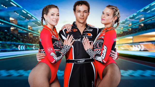 Телки трутся письками и трахаются в колготках с парнем